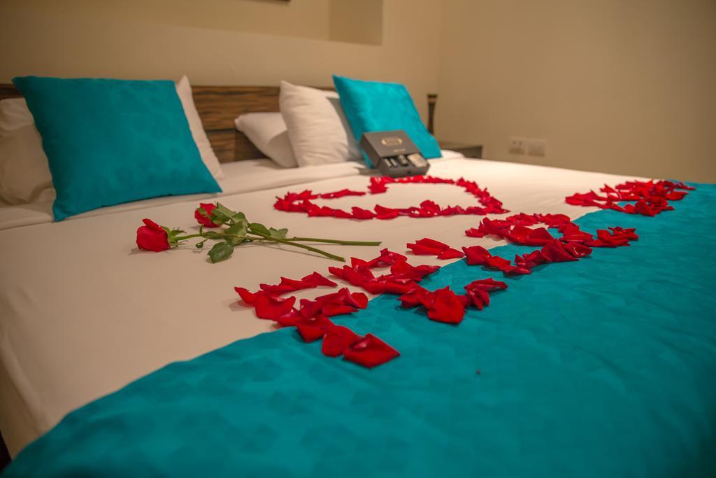 Vistamarina Casa Hotel (Adults Only) Картахена Экстерьер фото